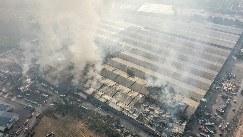 Malatya OSB'de yangın: Fabrikalarda maddi hasar oluştu