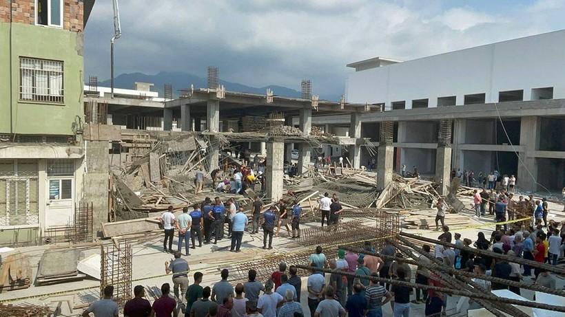 Hatay'da enkaz kaldırma çalışmalarında sona yaklaşıldı