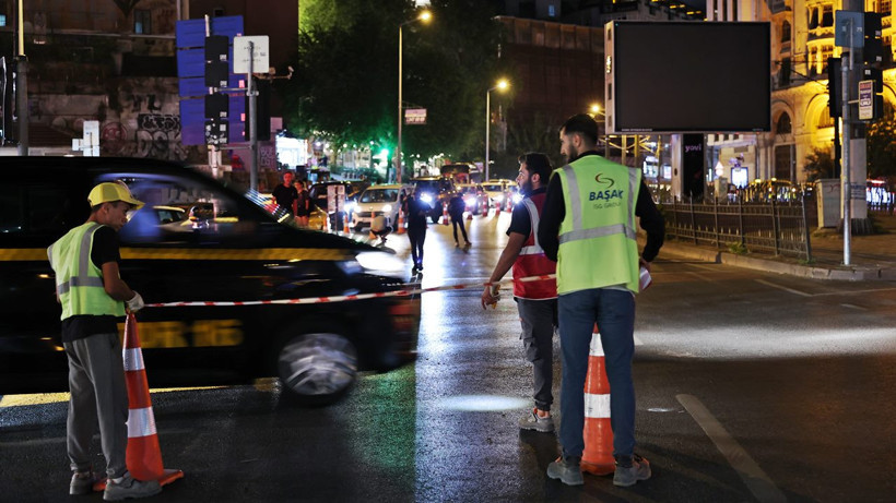 Galata Köprüsü'nde bakım çalışması başladı: Tek yönlü trafiğe kapatıldı