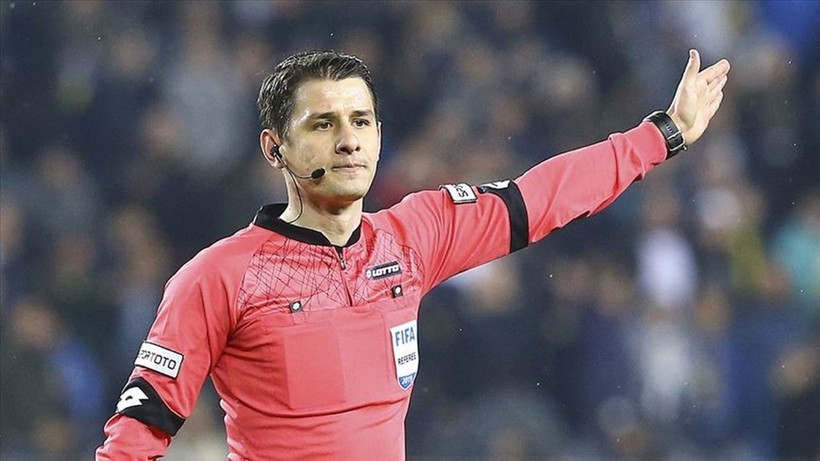 Beşiktaş-Galatasaray derbisini yönetmesi bekleniyordu... Halil Umut Meler sakatlandı.