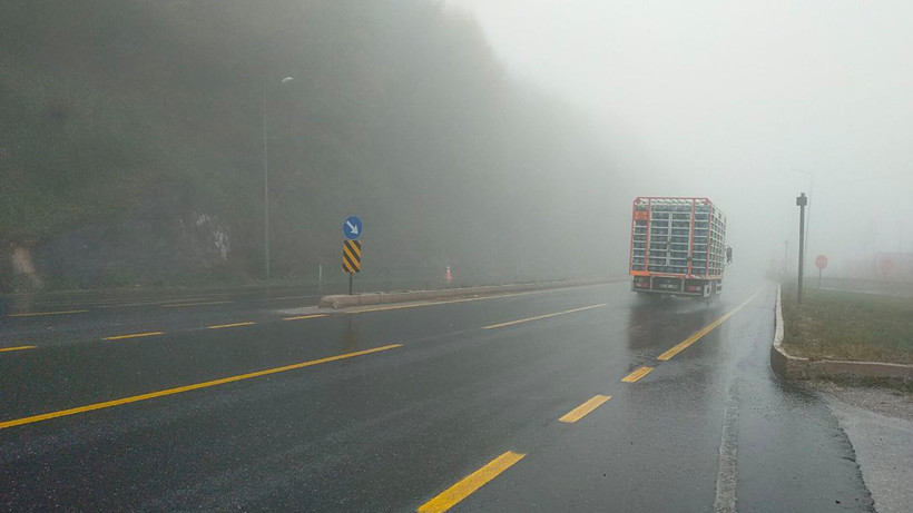 Bolu Dağı sağanak ve sise teslim
