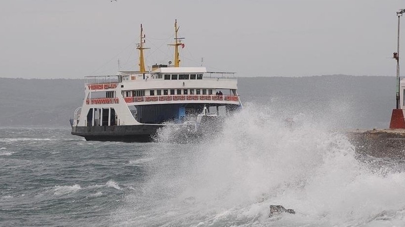 Gökçeada ve Bozcaada feribot hatlarında yarın sabah sefer yapılamayacak