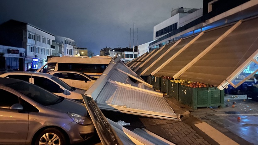 Bursa'da ilk ve orta dereceli okullar tatil edildi
