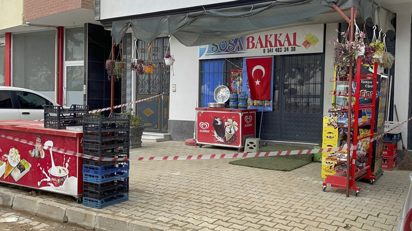 Bıçaklanan bakkal hayatını kaybetti