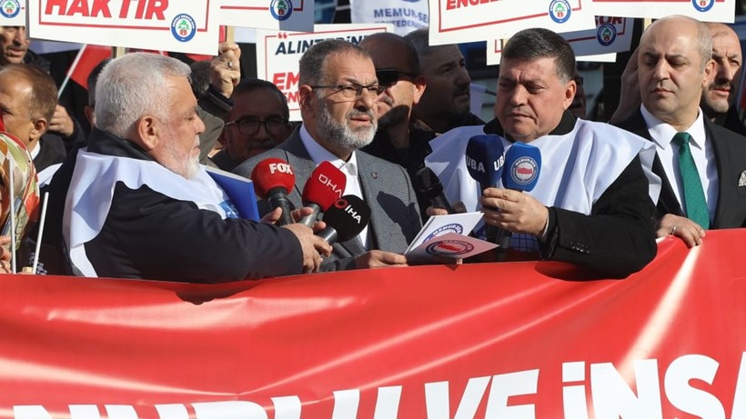 Emekli Memur-Sen: Emekli aylıkları asgari ücret seviyesine çıkarılsın