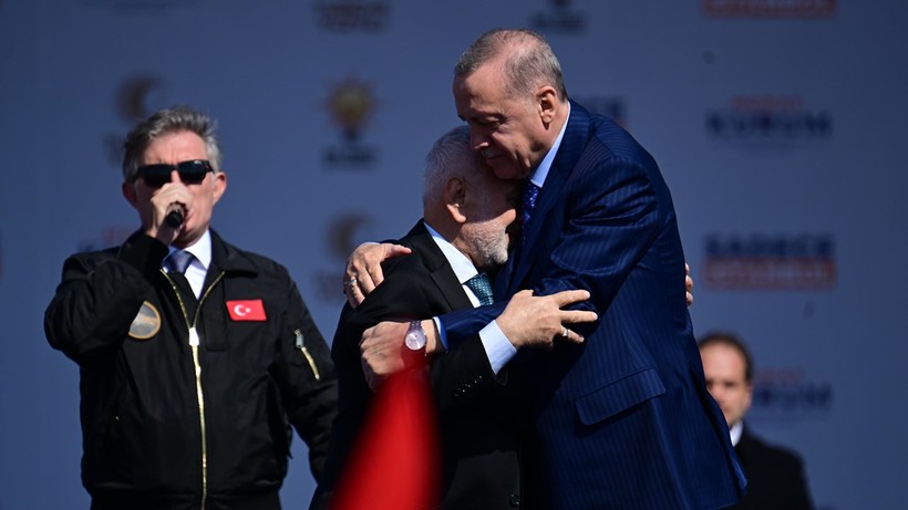 Yeniden Refahlı Suat Pamukçu AK Parti'ye katıldı
