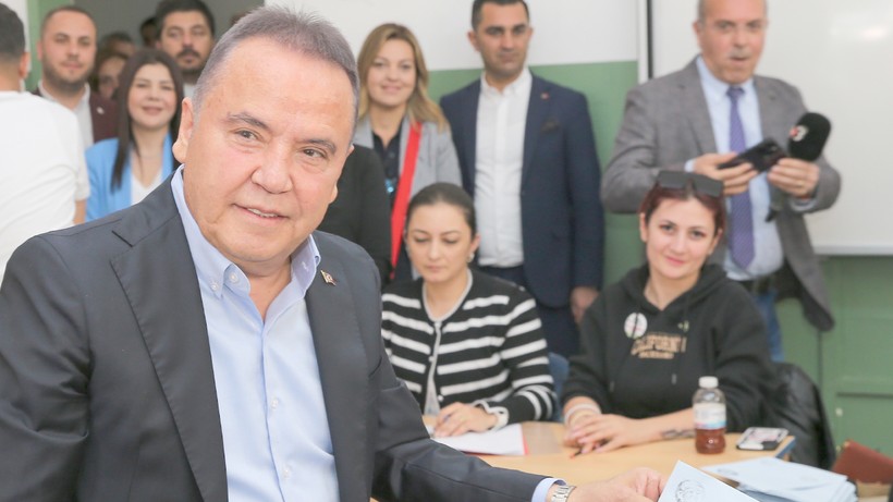 CANLI: Yerel Seçim 2024: Antalya seçim sonuçları... Muhittin Böcek'le bir dönem daha