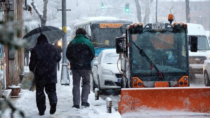 İstanbul'a seneye kar yağacak mı? Meteoroloji Uzmanı Prof. Dr. Şen'den dikkat çeken tahmin