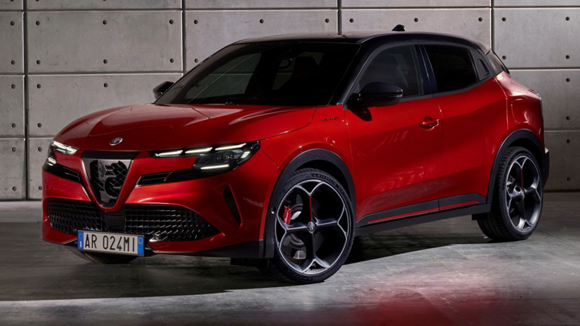 Alfa Romeo’nun Türkiye'de eylülde satılacak yeni modeli Milano'nun ismi değişti