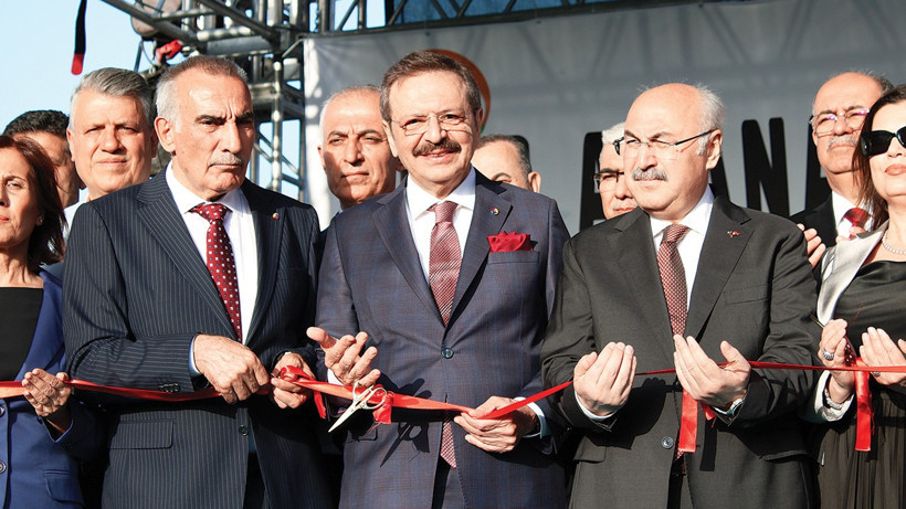 Dünyadaki ticaret odaları ile aynı hizmeti veriyoruz