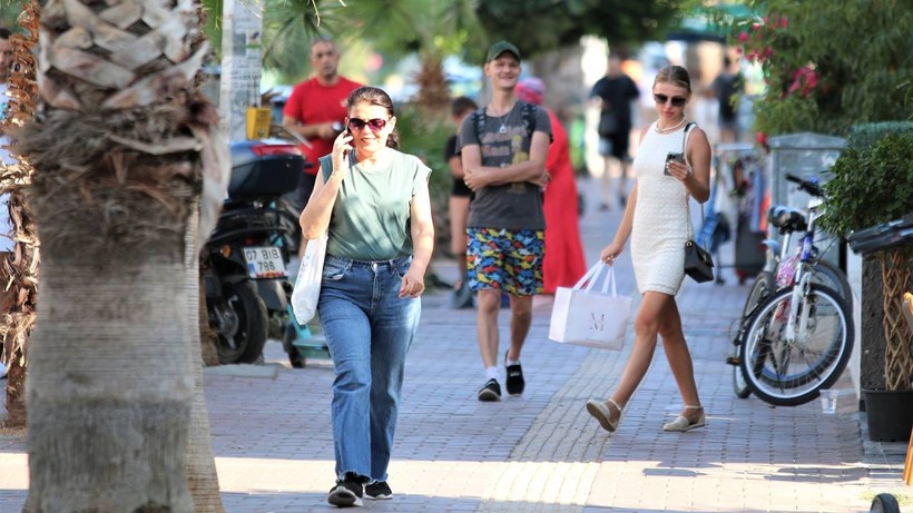 Antalya 45 dereceyi görecek! Valilikte uyarı geldi