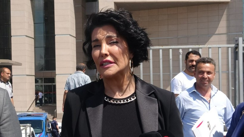 Eski manken Deniz Akkaya hakkında gözaltı kararı