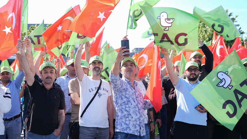 UKOME toplantısında 'paylaşımlı yolcu yönetmeliği talebi' protestosu