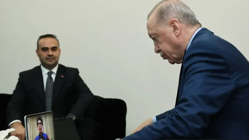 Erdoğan, Türkiye'nin ikinci astronotu Atasever'le canlı bağlantı gerçekleştirdi
