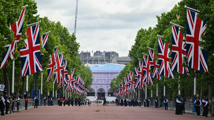Londra'da 'Trooping the Colour' geçit töreni düzenlendi