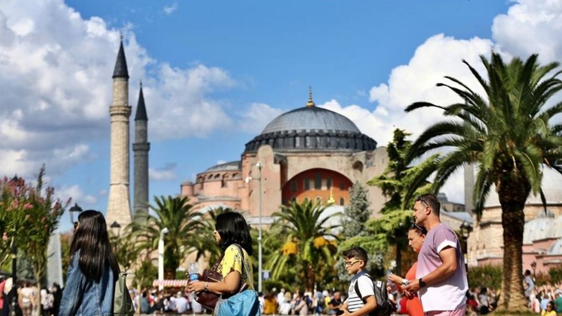 İstanbul'a 2024'ün ilk 4 ayında gelen yabancı turist sayısı açıklandı