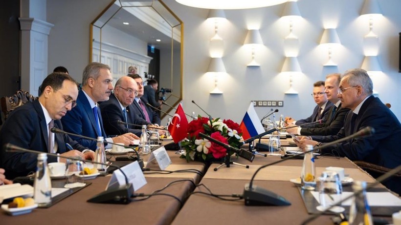 Moskova'da Fidan-Şoygu görüşmesi