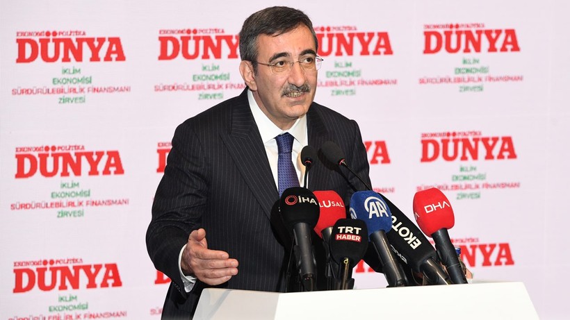 Cumhurbaşkanı Yardımcısı Cevdet Yılmaz'dan 'nitelikli yatırıma destek' mesajı