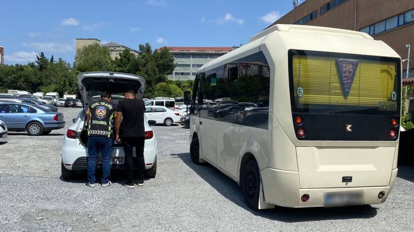 Yolcuyu zorla indiren minibüsçüye 4 bin 979 lira idari para cezası