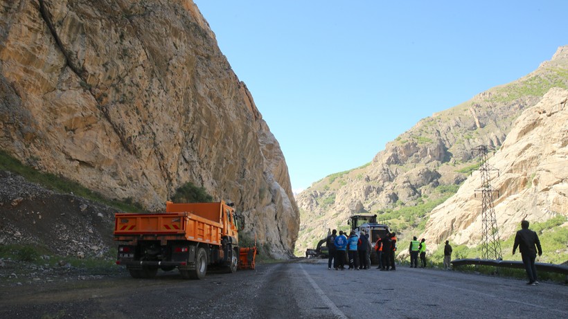Sağlıklı bir sürüş için kara yollarında yapılan çalışmalara dikkat!