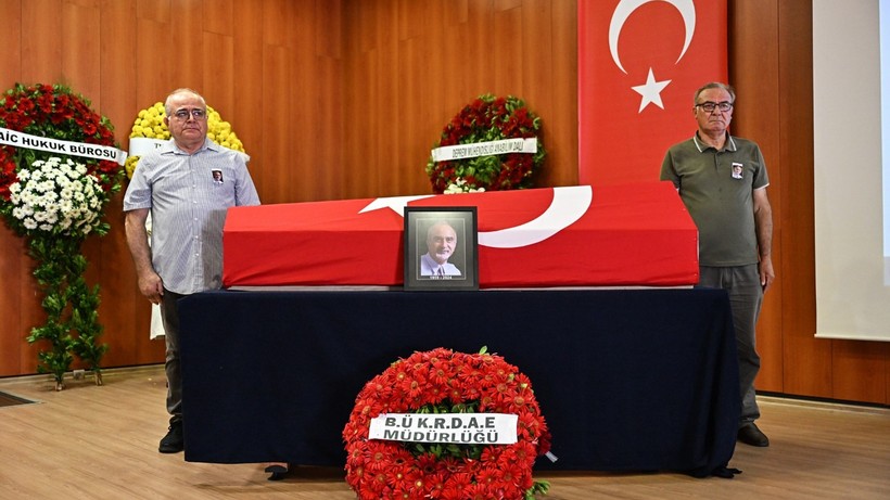 Deprem bilimci Doç. Dr. Doğan Kalafat son yolculuğuna uğurlandı