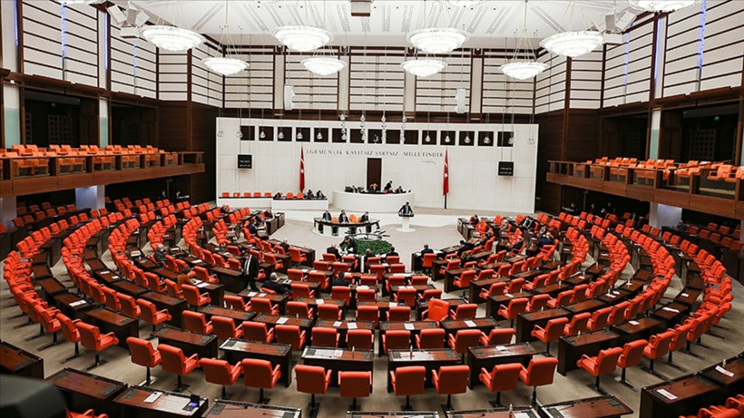 TBMM bugün açılıyor: Yeni yasama yılındaki ana gündem başlıkları neler?