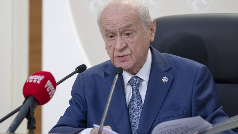 Bahçeli'den Ferdi Tayfur’a duygusal veda: Bir parçamı alıp götürdü