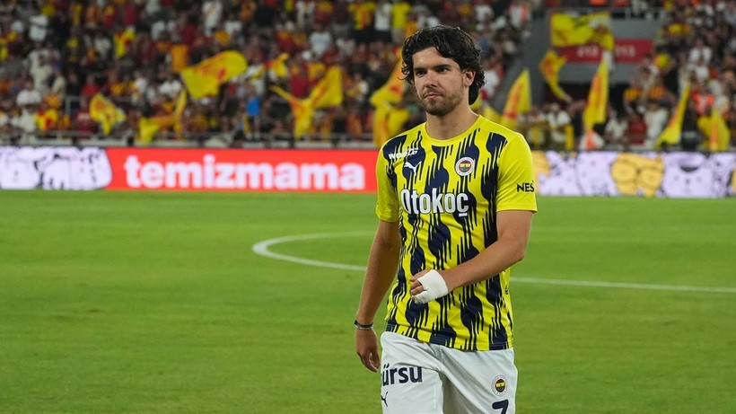 Fenerbahçe Ferdi Kadıoğlu transferini resmen duyurdu