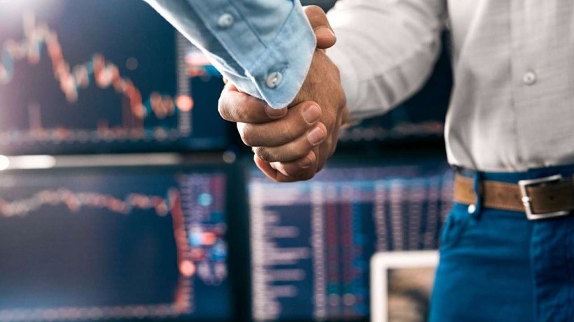 Güven endeksi hizmet sektöründe azalırken, perakende ticaret ve inşaat sektörlerinde arttı