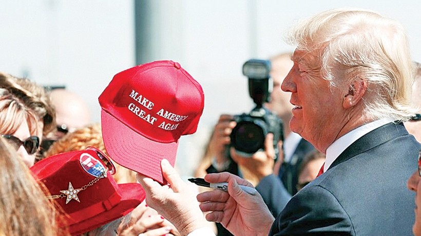 Donald Trump’ın şapkaları Türkiye’den