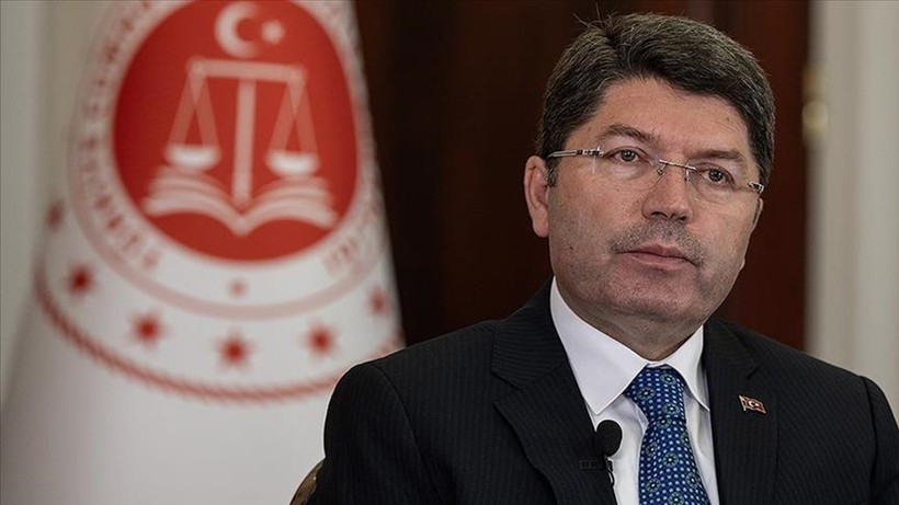 Son dakika: Bakan Tunç'tan gözaltındaki gazetecilere ilişkin açıklama