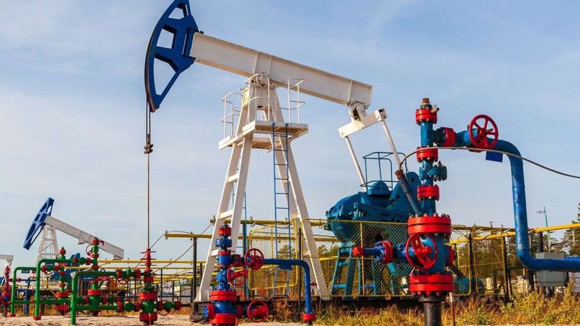 Petrolde Suudi Arabistan depremi: Varil fiyatı bir günde yüzde 2,85 düştü, 70 doları gördü