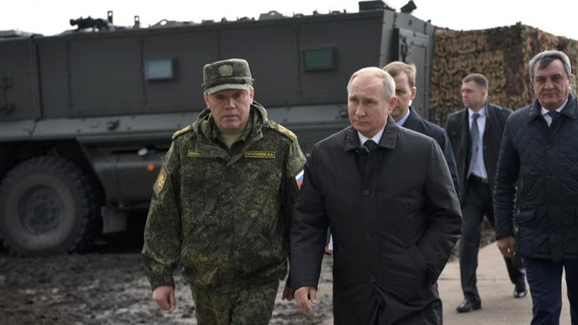 Putin'den orduya büyük takviye: Asker sayısı 180 bin artıyor