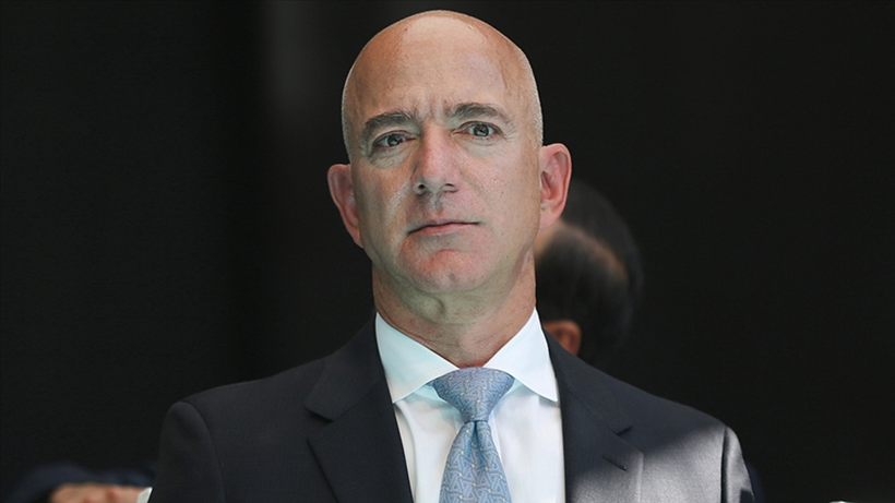 Jeff Bezos'tan 36 yıl sonra bir ilk...