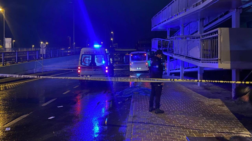Kazaya müdahele eden polise İETT otobüsü çarptı
