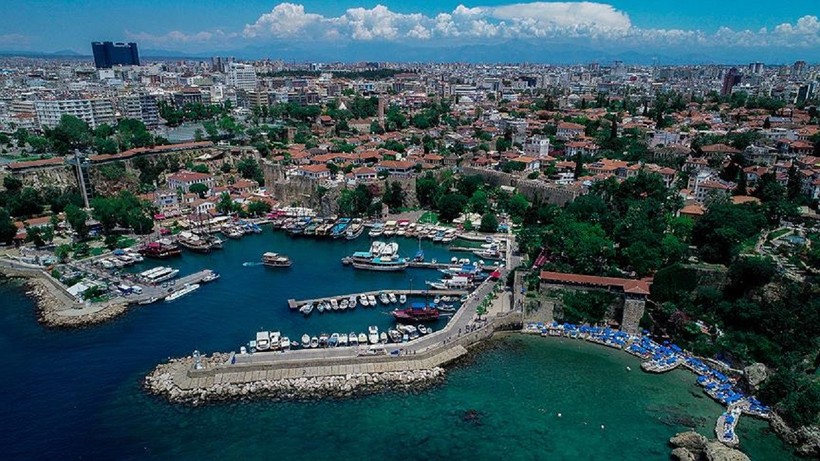 Antalya'da denetimli serbestlikten yararlanan hükümlüler turizmde hizmet verecek