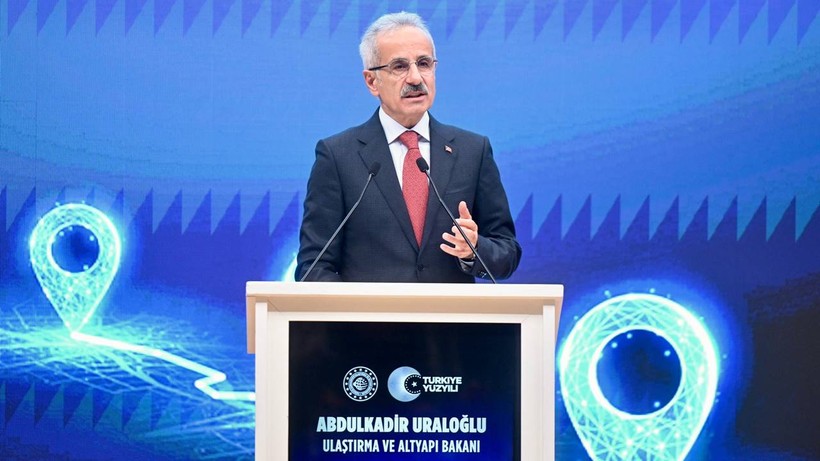Bakan Uraloğlu duyurdu: 'Süper hızlı trenle' İstanbul-Ankara 80 dakika