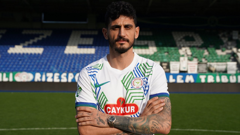 Çaykur Rizespor' transfer olan Samet Akaydin'den Fenerbahçe taraftarlarını çıldırtan hareketler!