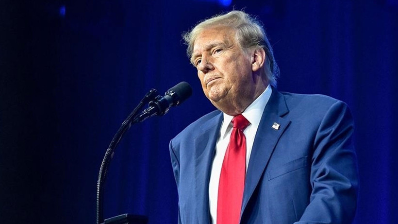 Trump, trans bireylerin orduya katılmasını engelleyen kararnameyi imzaladı
