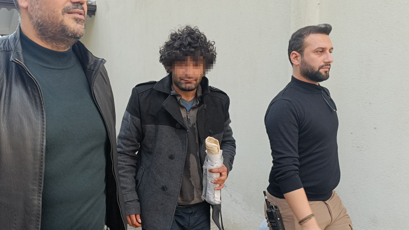 232'nci intihar teşebbüsü için bu kez Manavgat'ı tercih etti! Çatıdan indi, dürümü götürdü