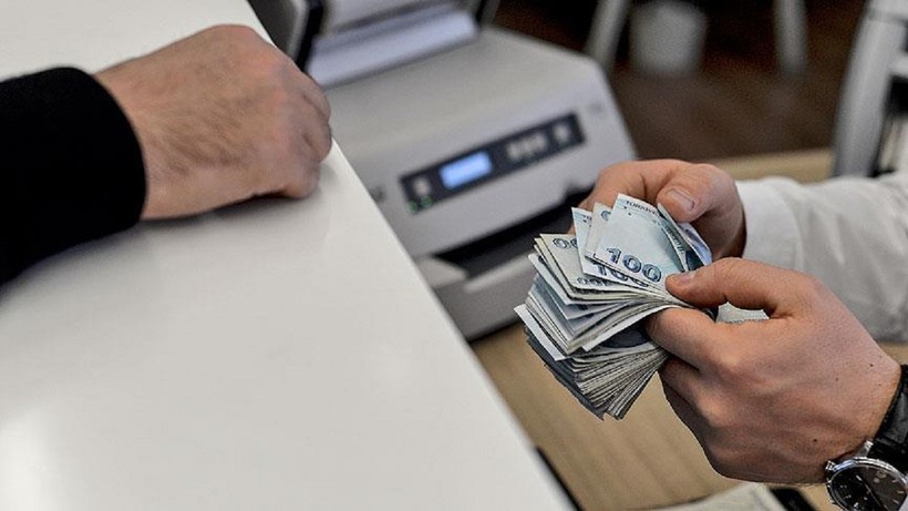 SON DAKİKA: Emeklilere bayram ikramiyesi için kritik tarih! Belirleneceği gün açıklandı