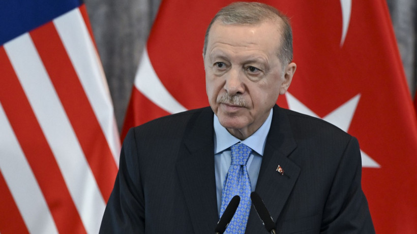 Cumhurbaşkanı Erdoğan: Türkiye ekonomisi büyümesini sürdürüyor