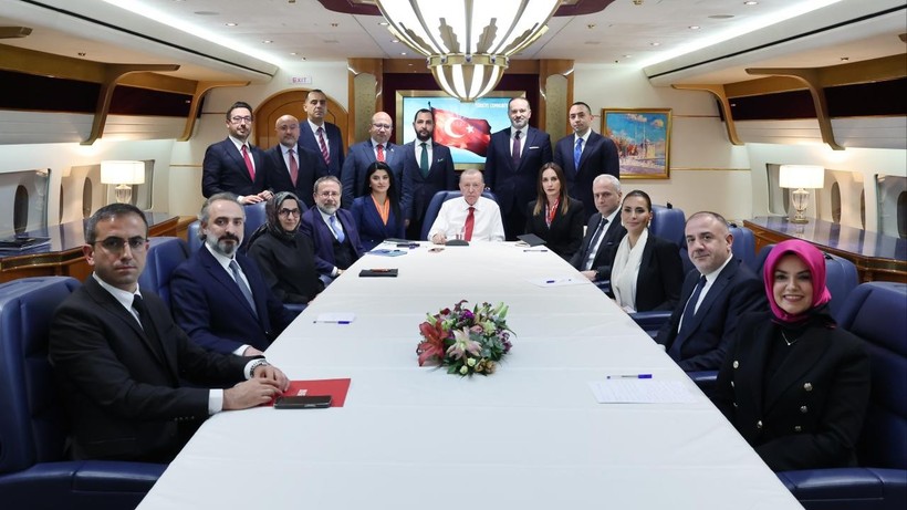Son dakika: AK Parti’de ve Kabine’de değişiklik olacak mı? Cumhurbaşkanı Erdoğan yanıtladı