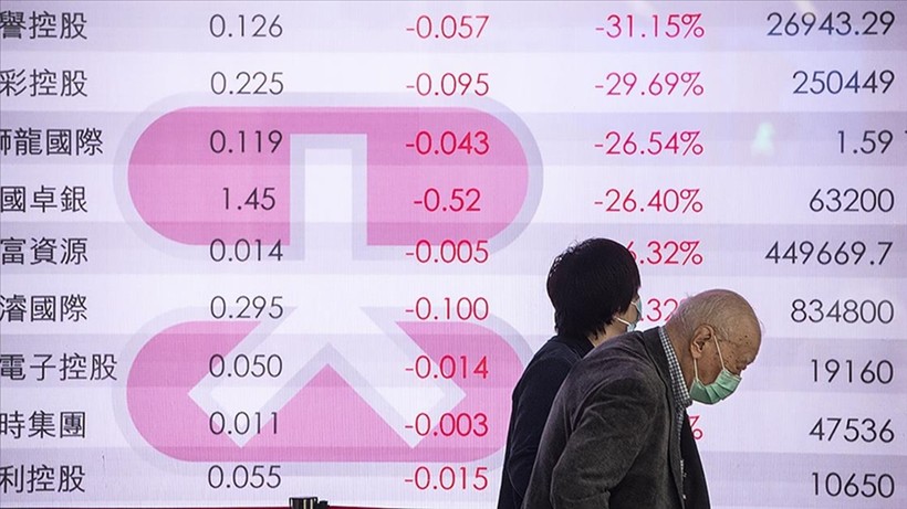 DeepSeek rüzgarıyla başlayan Çin teknoloji hisselerindeki yükseliş yerini satıcılı seyre bıraktı