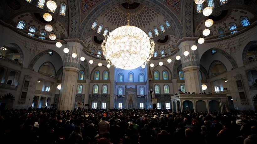 1 MART İZMİR İMSAKİYE: İzmir için iftar, sahur vakti… İzmir'de teravih namazı saat kaçta kılınacak