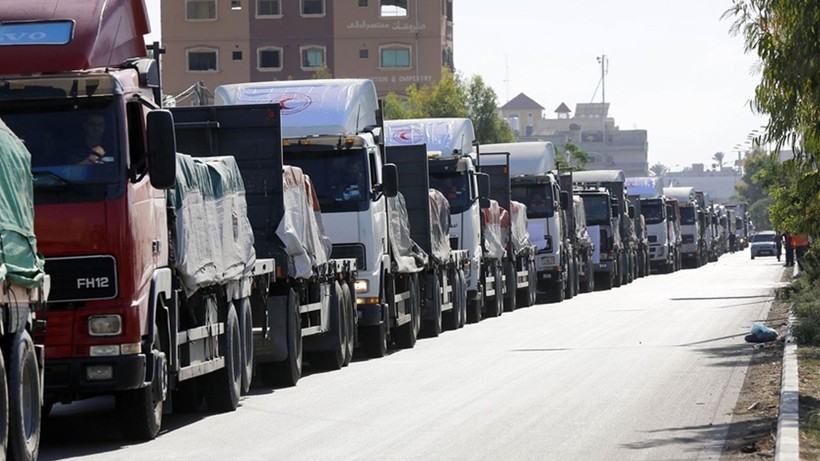 İsrail, Gazze Şeridi'ne insani yardım girişini durdurdu