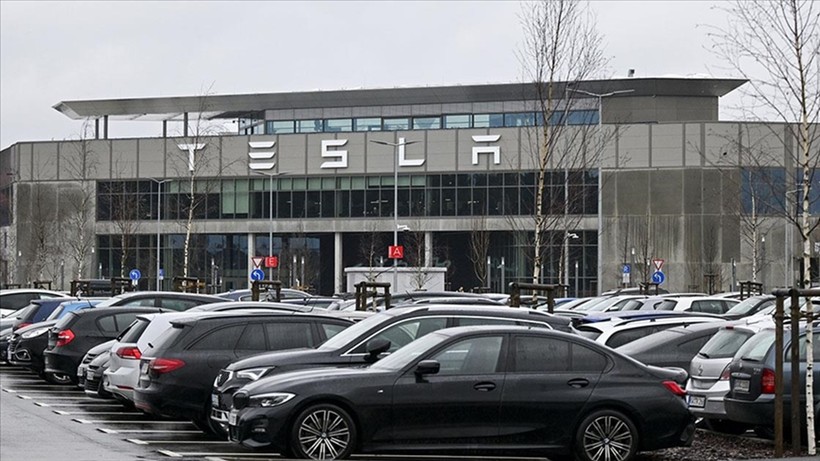 Hisseleri değer kaybeden Tesla'nın Almanya satışlarında dikkat çeken düşüş
