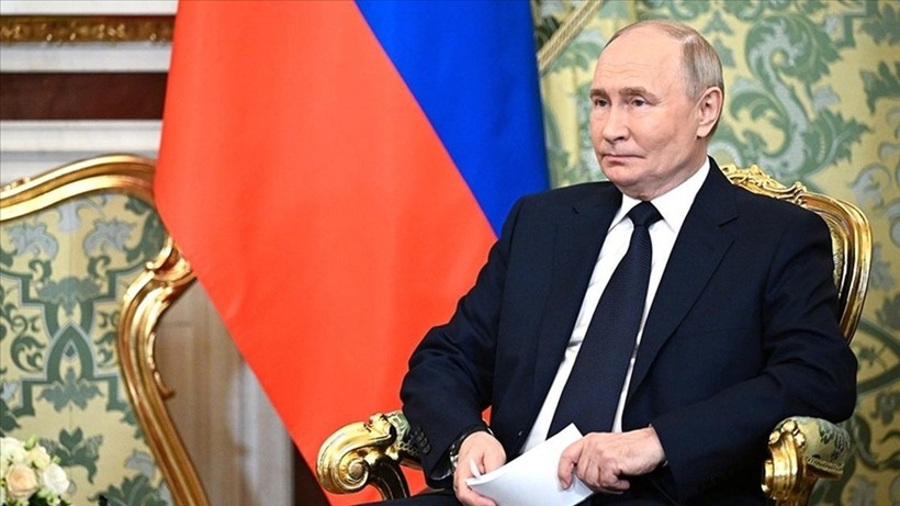 Rusya Devlet Başkanı Putin, İran Dışişleri Bakanı Erakçi'yi kabul etti