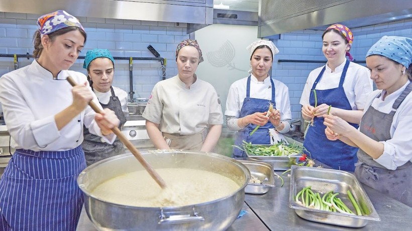 Seraf Restoranları şefi ve ortağı Sinem Özler: Kadınların birleştirici gücüne tüm dünyanın ihtiyacı var