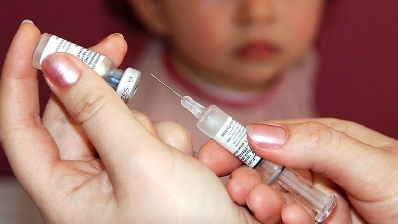 Çocukluk dönemi aşı takvimi değişiyor! Karma aşı artık 6 bileşenli
